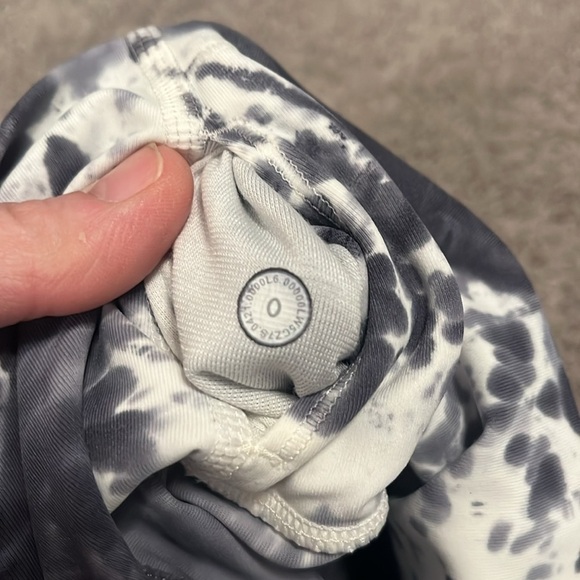 Lululemon Wunder Under High-Rise Tight 25"  in Marble Dye Classic Navy - size 0 - Picture 7 of 10